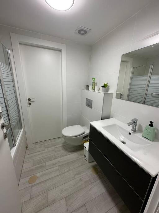 Elegant 3 Bedroom Ocean View Condo In Kiryat Yam Qiryat Yam Εξωτερικό φωτογραφία